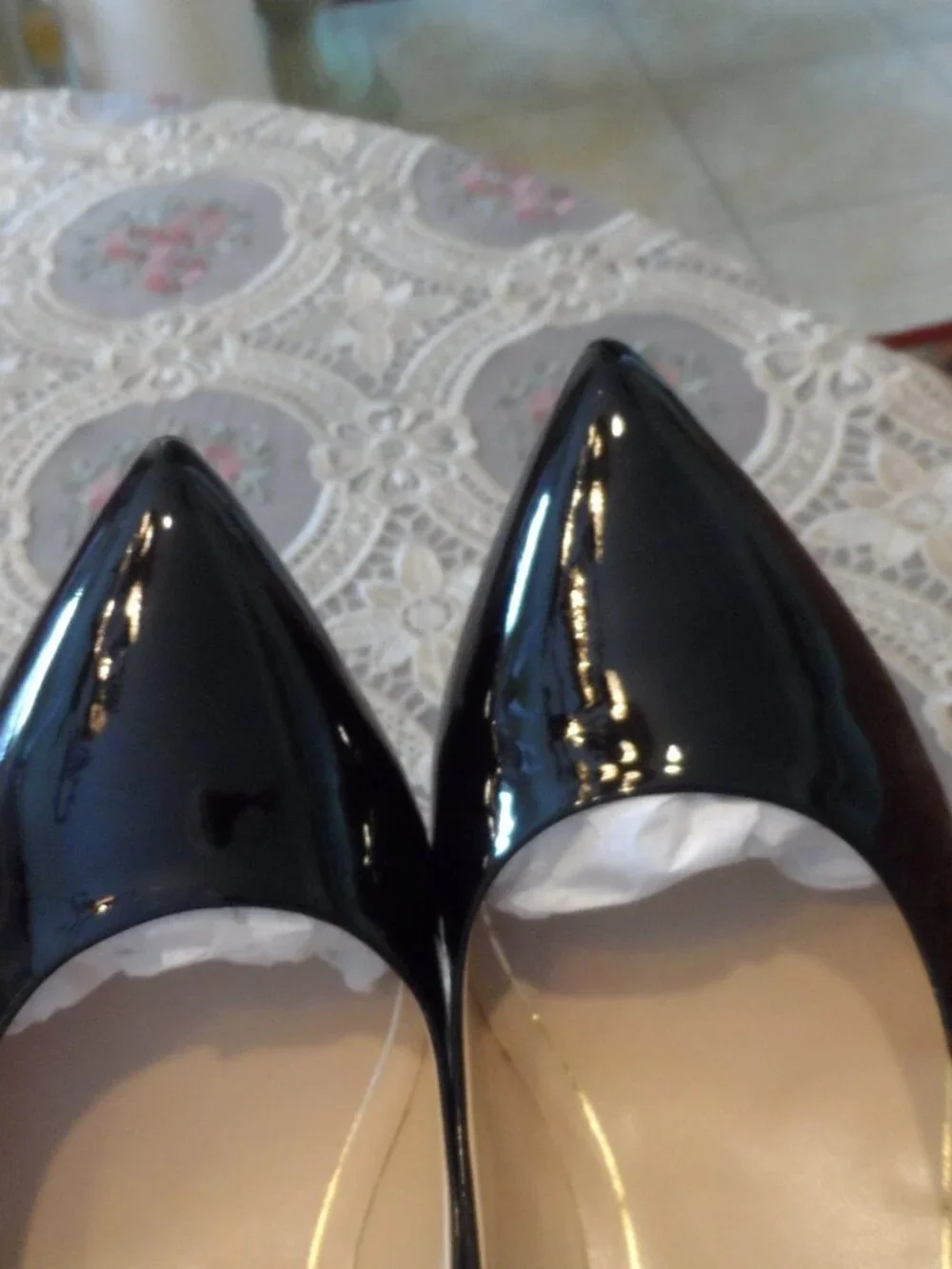 Gucci Black Patent Leather Kitten Heel Pumps Size 39.5B